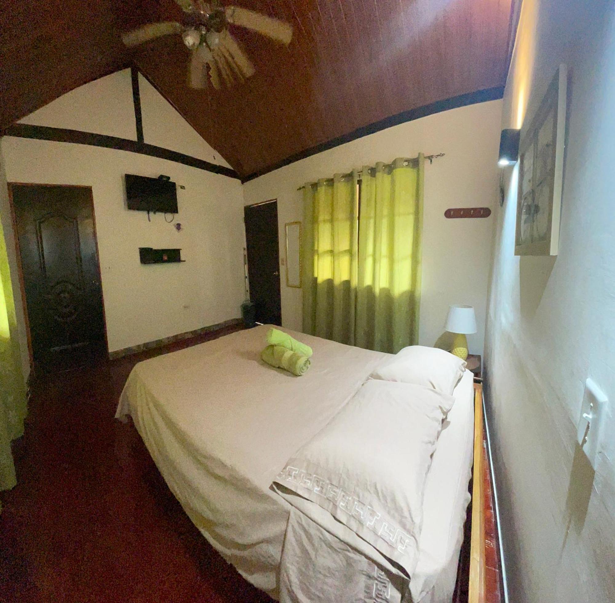 El Valle de Anton Hostal La India Dormida מראה חיצוני תמונה