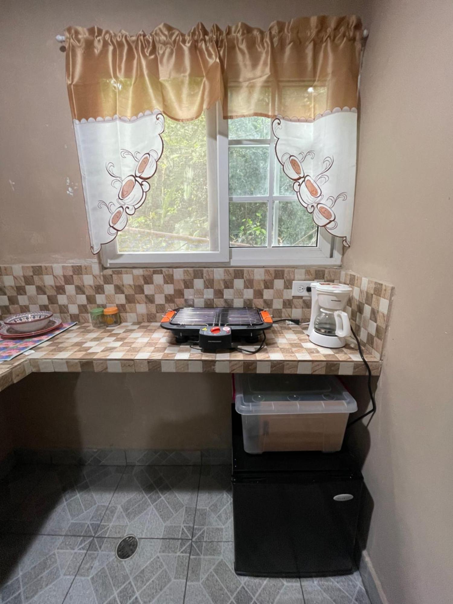 El Valle de Anton Hostal La India Dormida מראה חיצוני תמונה