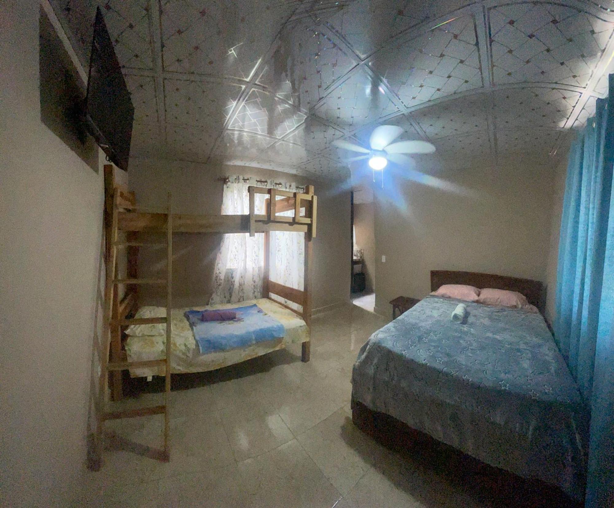 El Valle de Anton Hostal La India Dormida מראה חיצוני תמונה